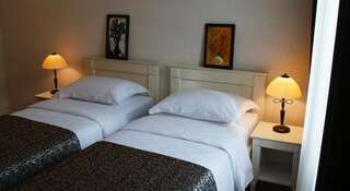 Гостиница Гомер Балаклава Улучшенный двухместный номер с 2 отдельными кроватями или 1 кроватью, вид на горы-10